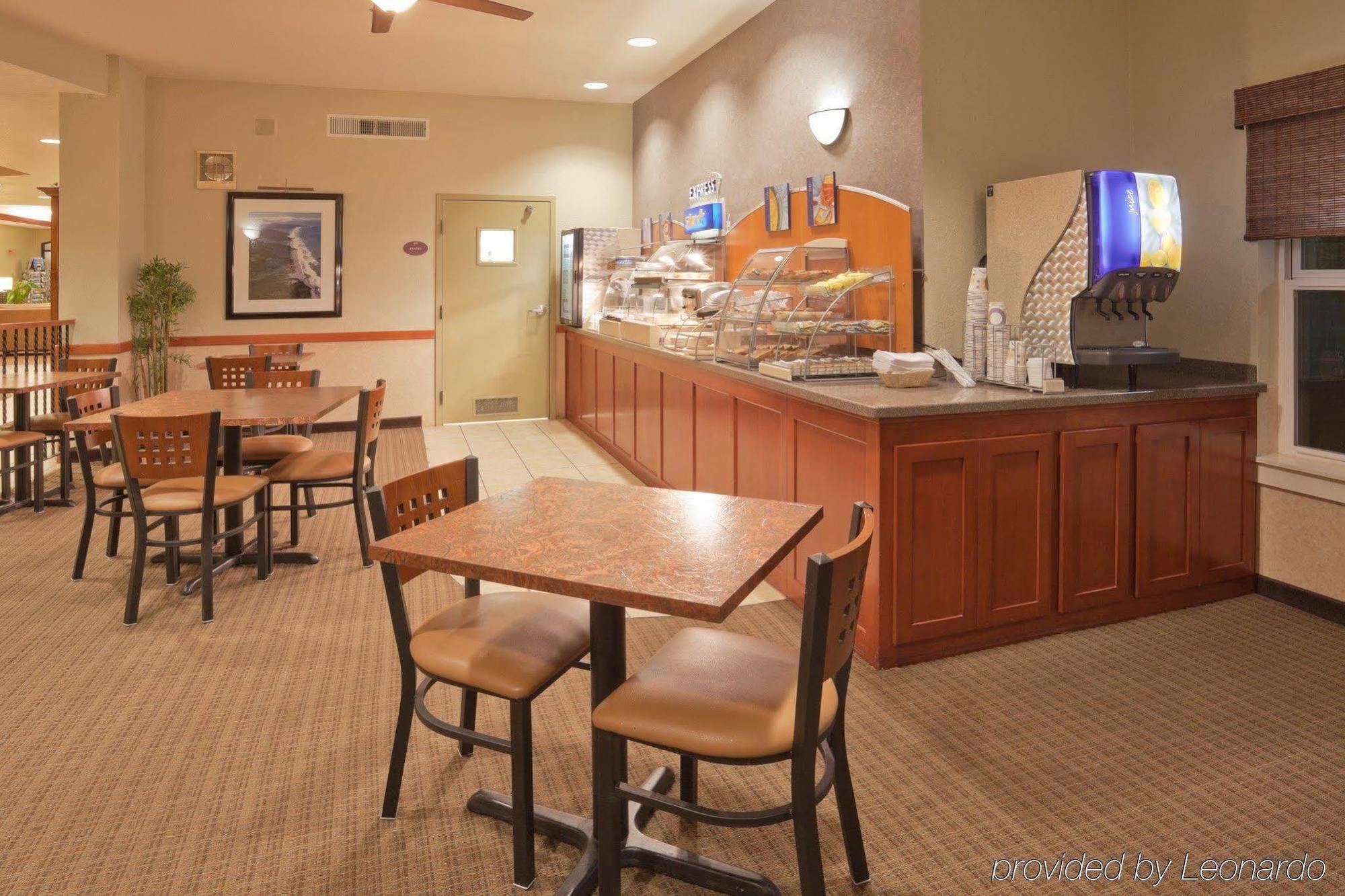 Holiday Inn Express Hotel & Suites Arcata/Eureka-Airport Area, An Ihg Hotel McKinleyville Restaurant photo