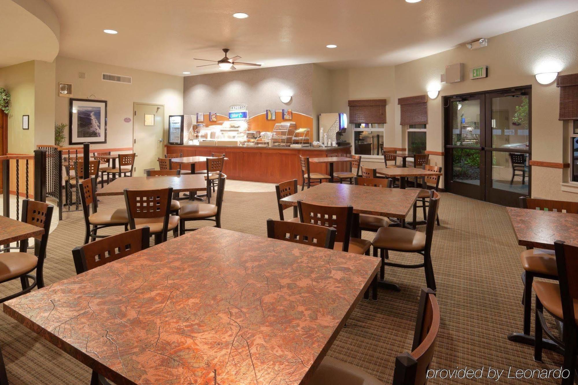 Holiday Inn Express Hotel & Suites Arcata/Eureka-Airport Area, An Ihg Hotel McKinleyville Restaurant photo